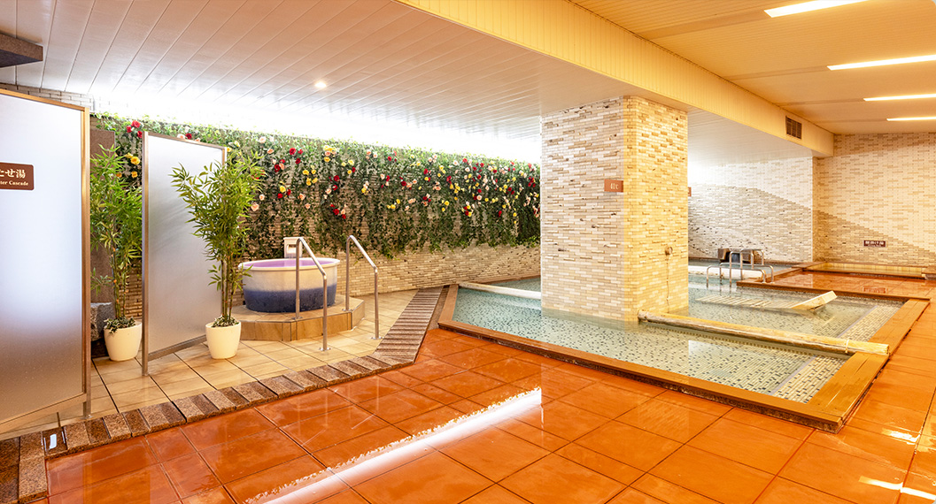 イメージ：温泉 千秋の湯 大浴場 別角度